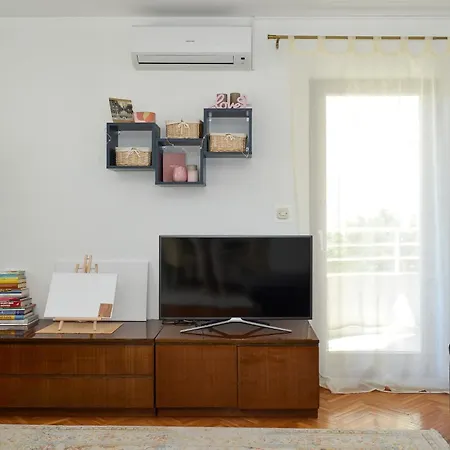 Artsy Hideaway Near Old Town & With Fast Wifi Апартаменты Сплит